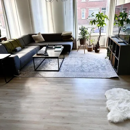 Apartament Entire House Next To Metro Station Rotterdam