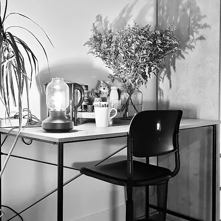 Entire House Next To Metro Station 로테르담