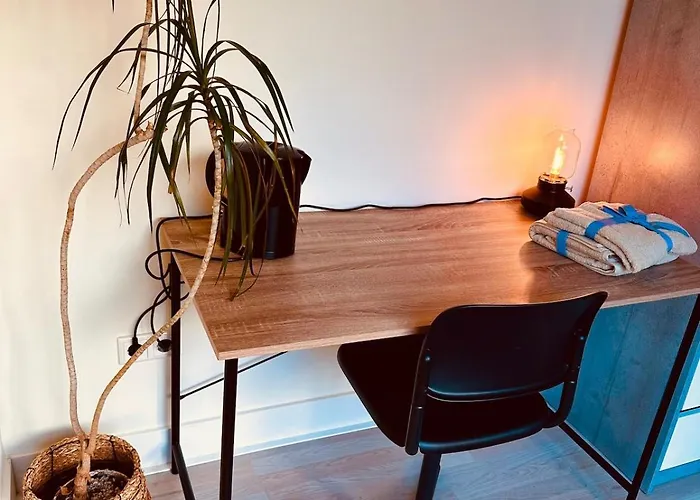 Entire House Next To Metro Station