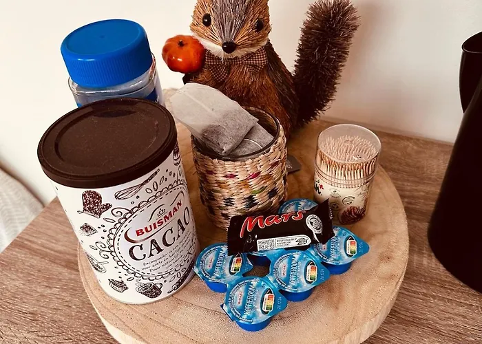 Entire House Next To Metro Station