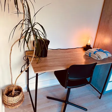 Entire House Next To Metro Station